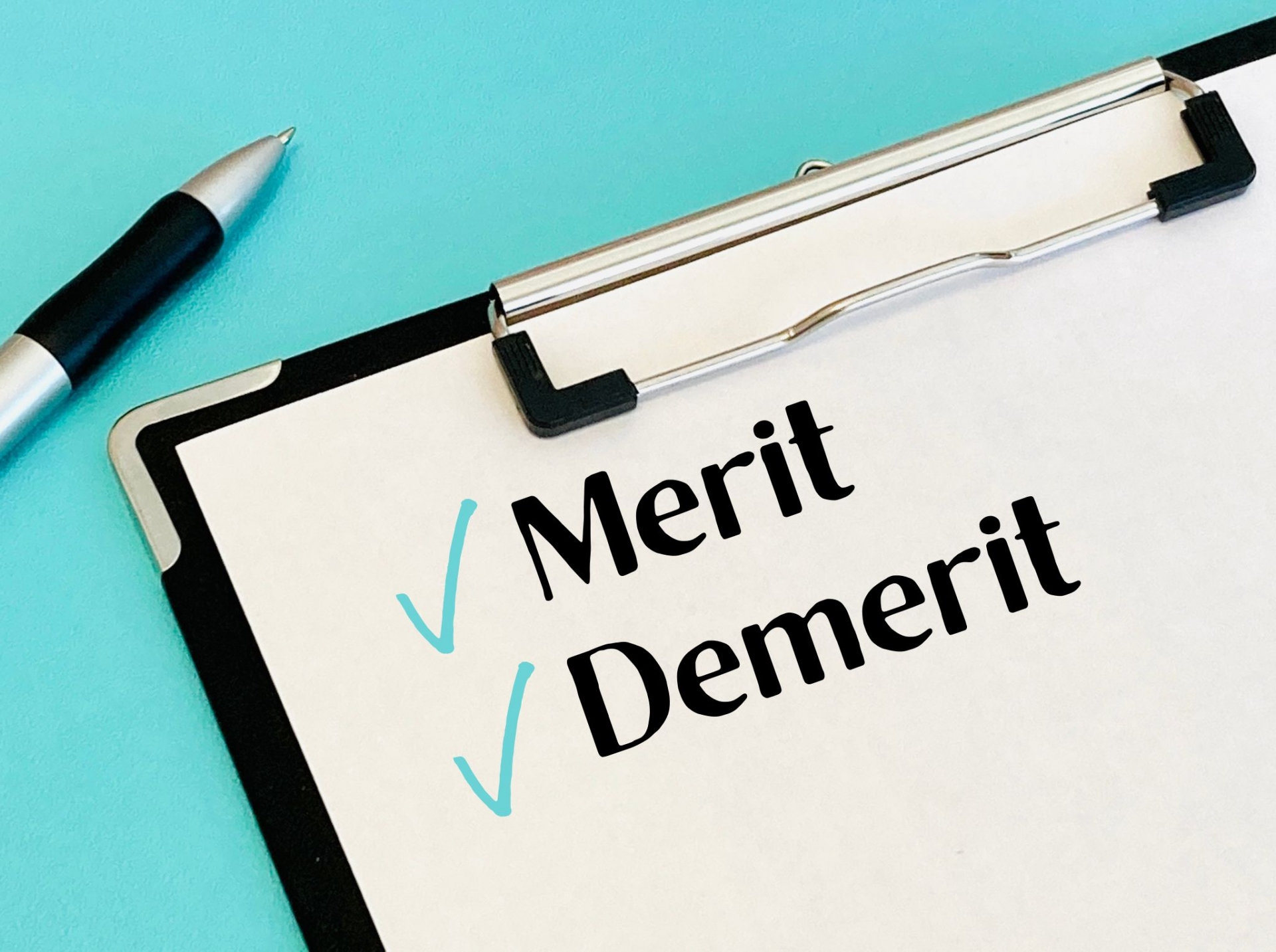 クラウドソーシングのメリットとデメリット