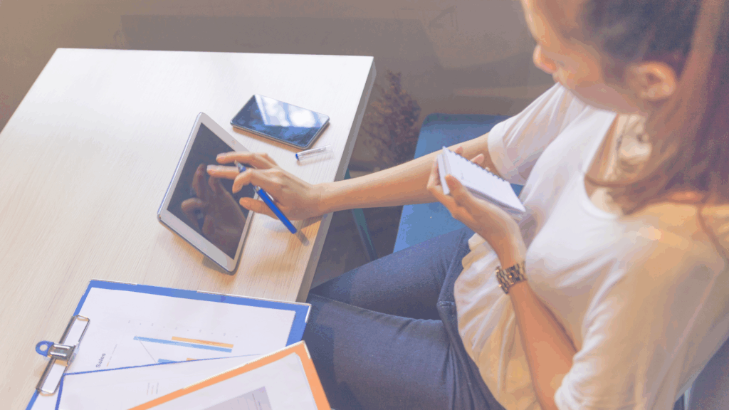 クラウドソーシングで副業を始める際の注意点について