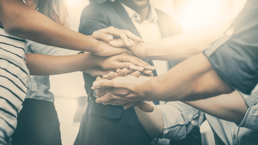 webデザイナー未経験で子持ちでもでき挫折しない方法は、コミュニティに参加し仲間と交流を図ることを解説した記事