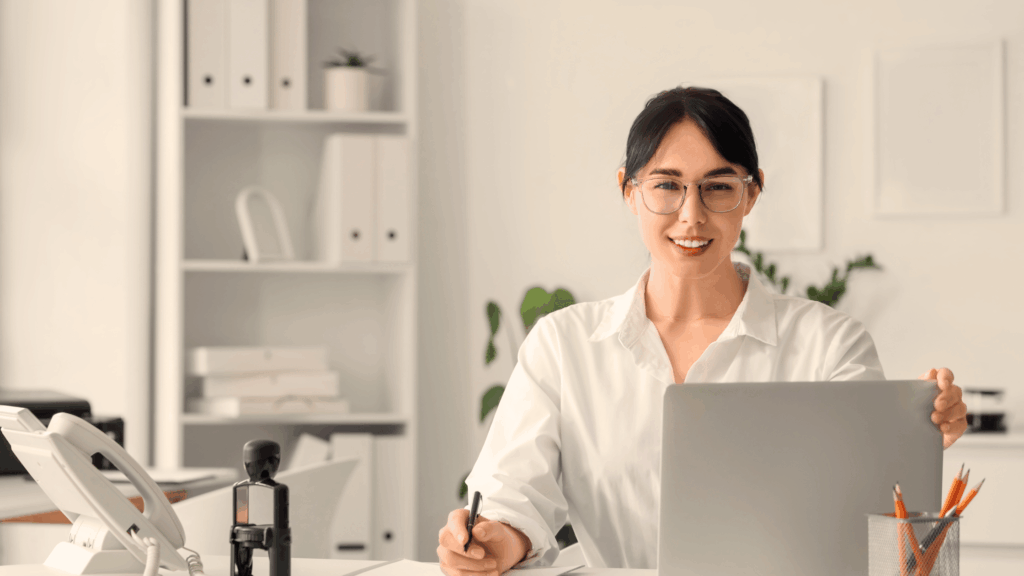 オンライン秘書での副業の始め方と未経験者でもできるコツをまとめた記事
