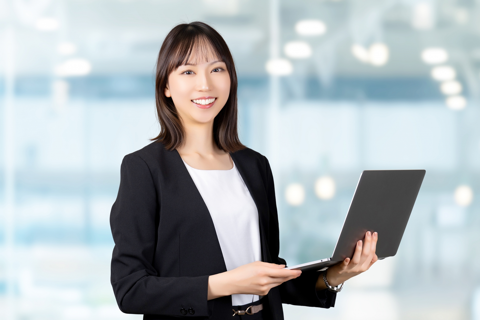 まとめ｜LPデザイナーとWebデザイナーの役割と適性を見極めよう！