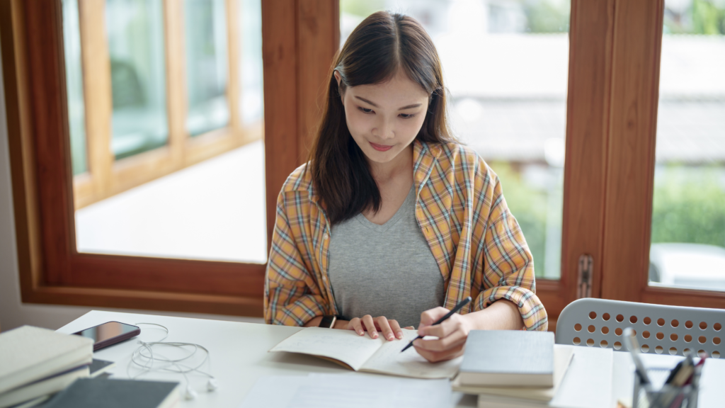 Canva副業でスキルアップするための学習方法について