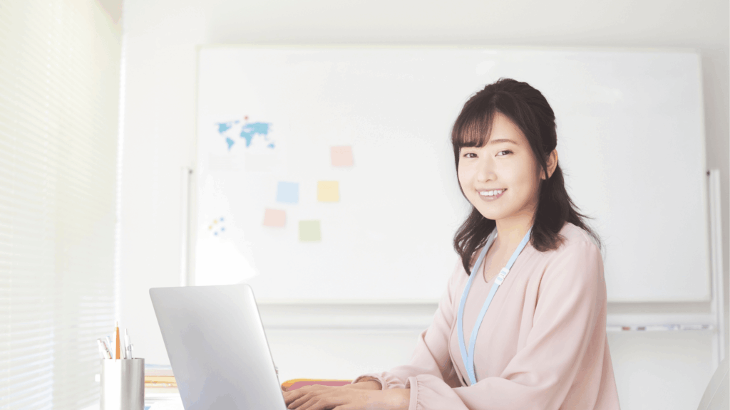 40代女性がエンジニア転職を目指す際の現実と課題についての解説記事