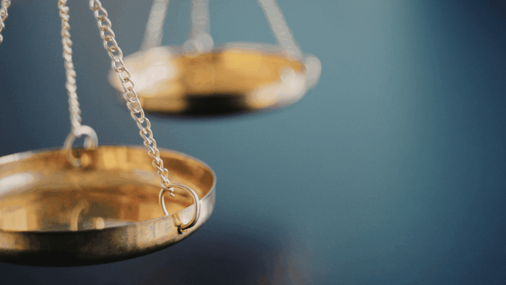 CanvaとPhotoshopは競合ツールではないという説明